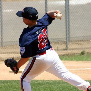 blog picture of youth baseball player